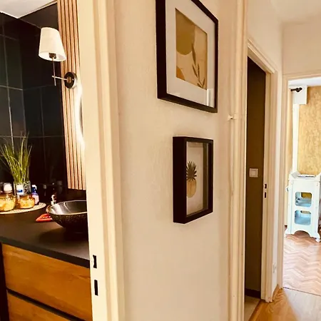 La Colmarina Cosy 1 Bedroom Flat- Elevator Wifi & Private Parking-keybox