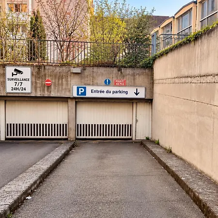 Apartment Colmar'inn- Hypercentre, Parking Prive Gratuit & Ascenseur